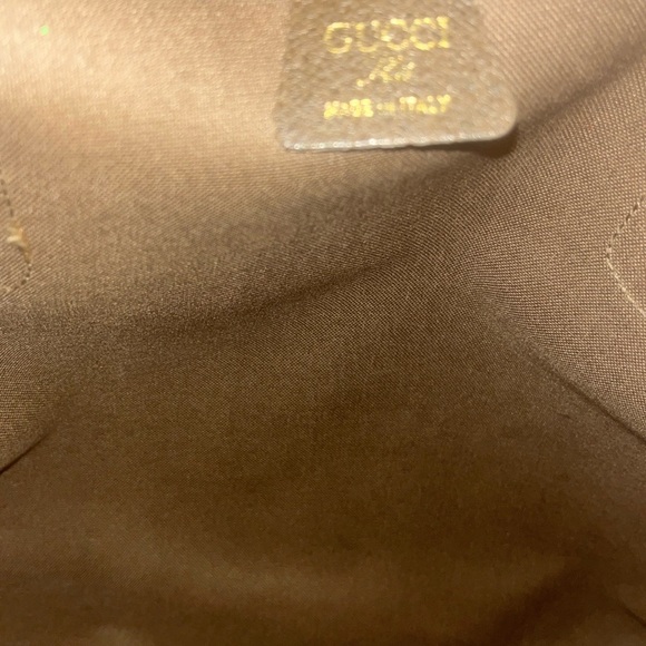Gucci Plus-Cream Tote Bag with Monogram Pattern and Signature Colors - Picture 5 of 11
